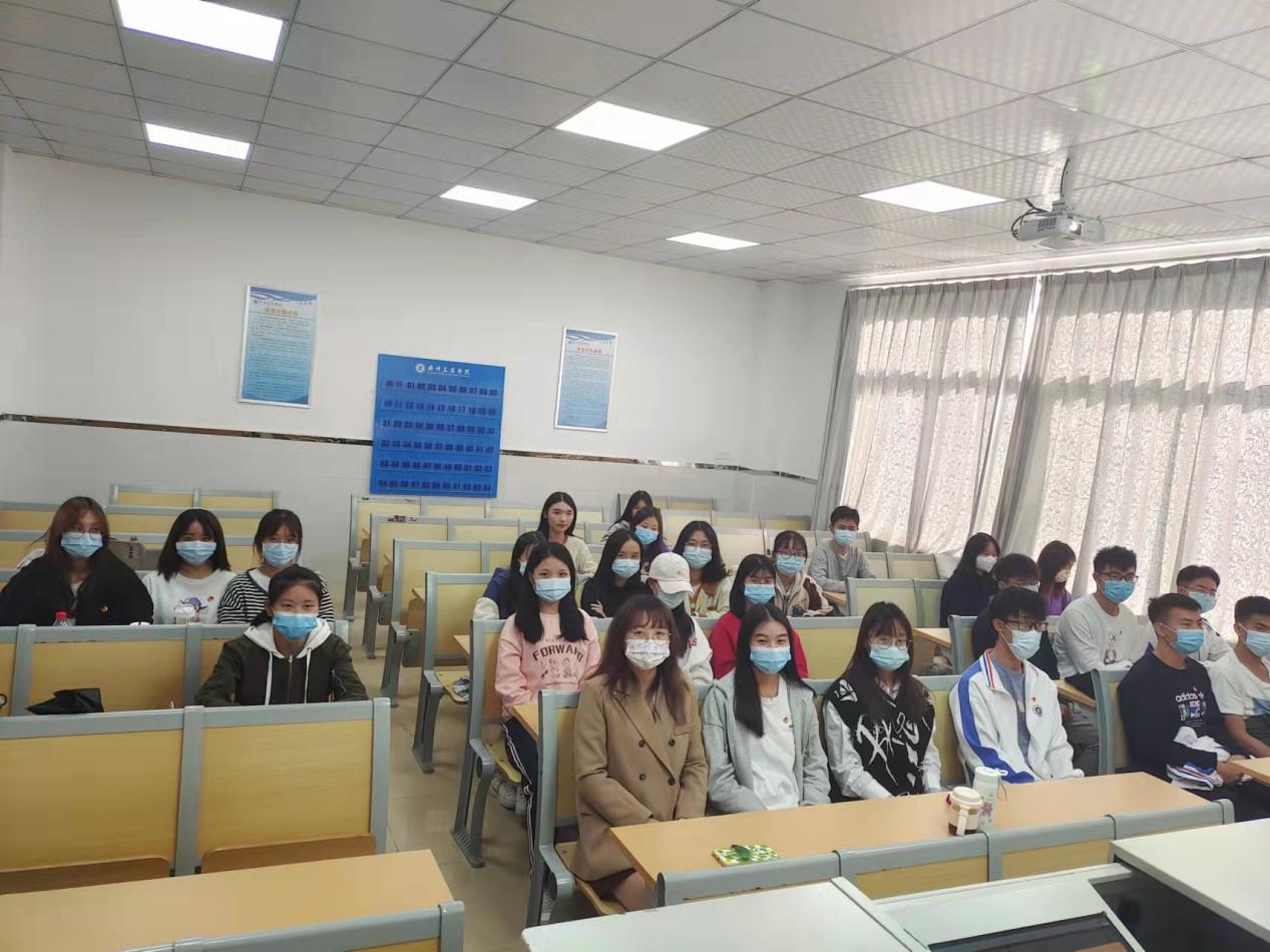 说明: 9520ad66e4f4633d3aecd1bb41bfd1b